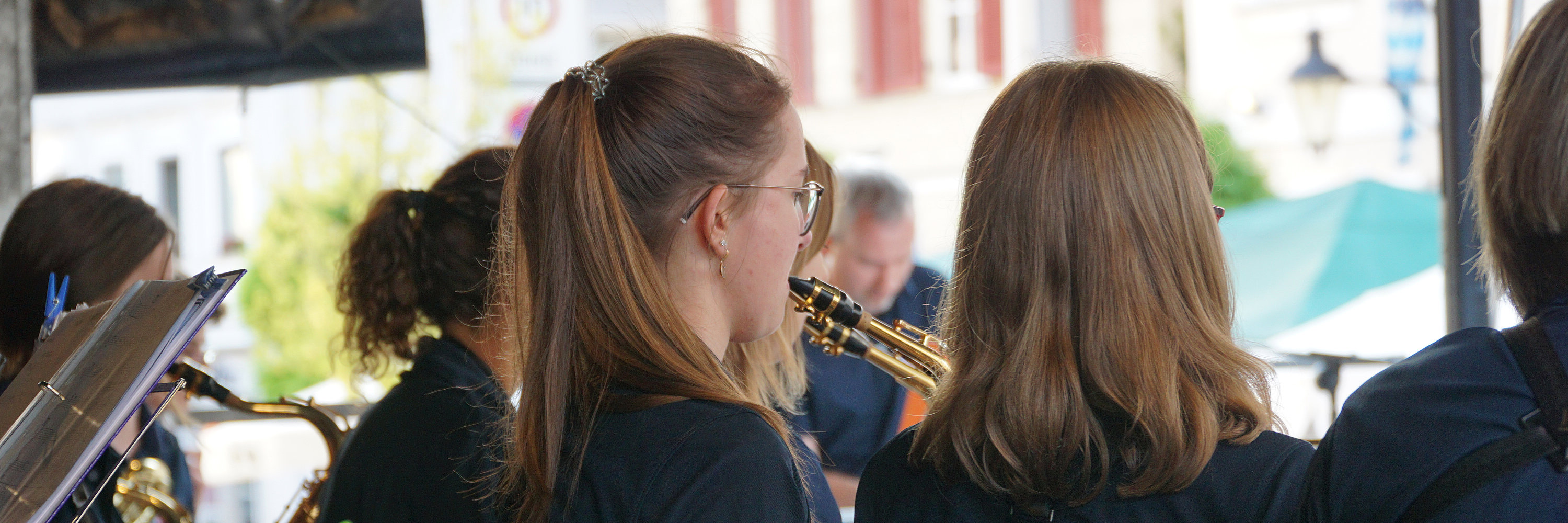 Bigband bei Sommerkonzert. Foto: Julia Ehrlich/ Stadt Günzburg