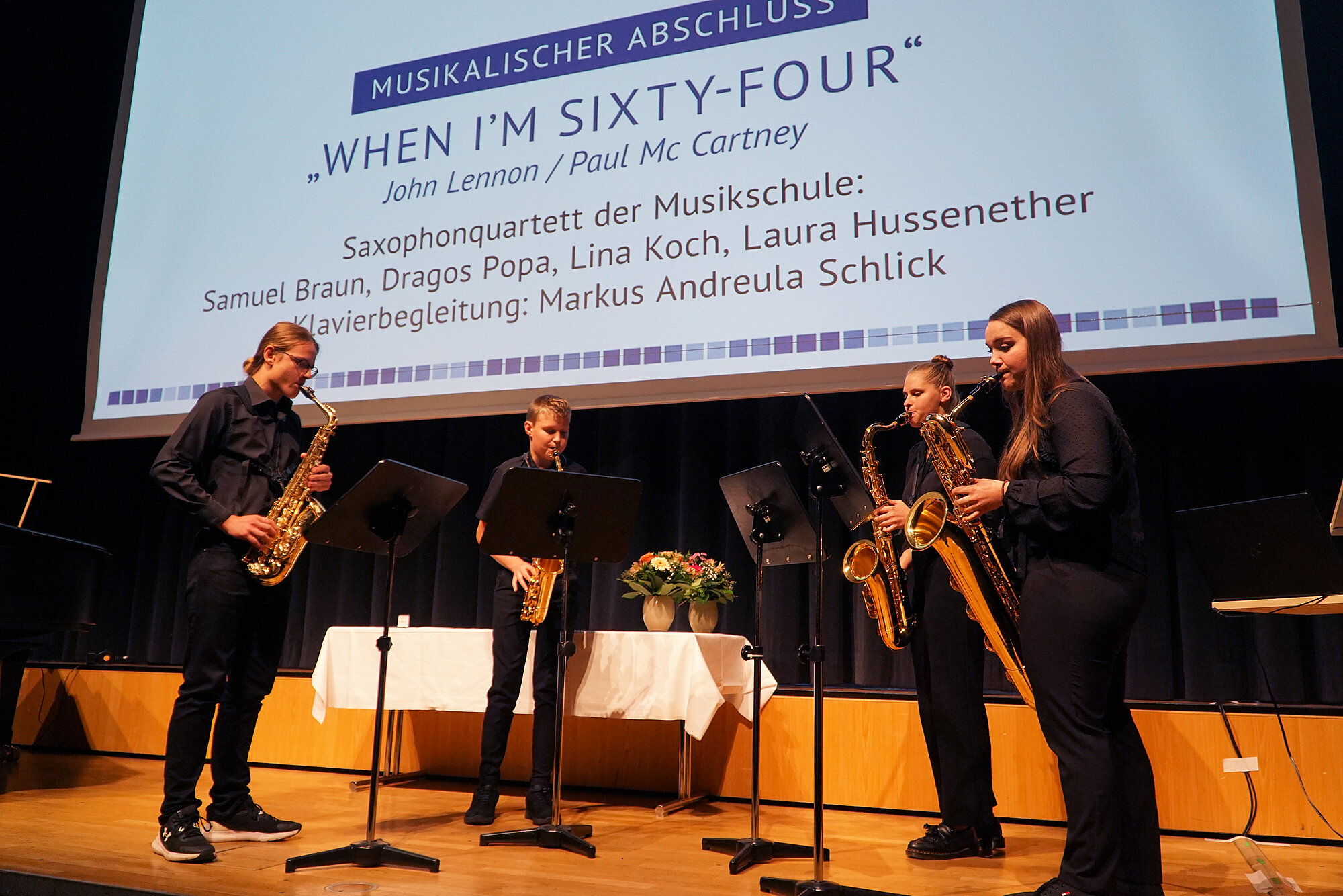Musikalisch wurde die Ehrung vom Saxophonquartett der Musikschule begleitet. Foto: Johanna Hofgärtner / Stadt Günzburg